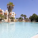 דירה Martines Beachfront Ocean View אל מדאנו
