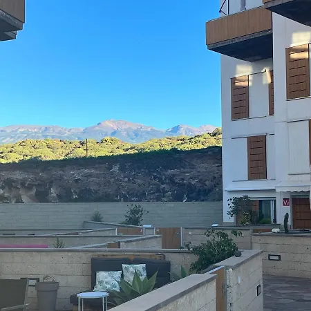 Martines Beachfront Ocean View דירה אל מדאנו